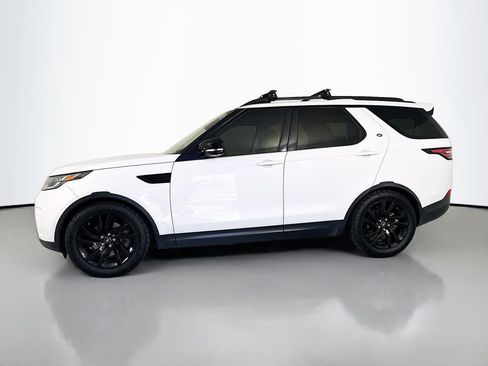 Used 2018 Land Rover Discovery HSE AWD/4WD image 2