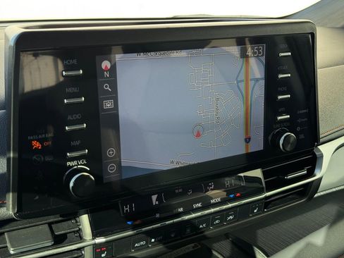 Used 2024 Toyota Sienna XSE image 18