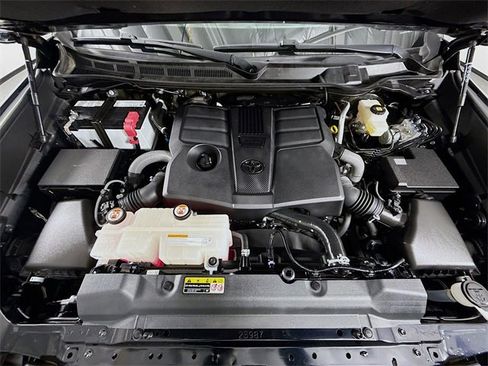 Used 2024 Toyota Tundra SR5 image 27