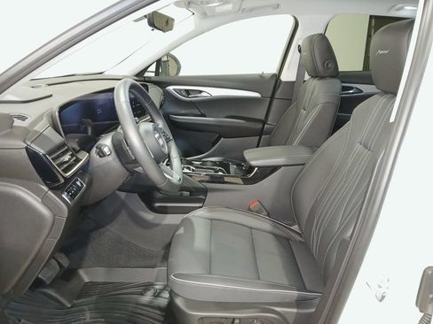 Used 2024 Buick Envision Avenir AWD/4WD image 10
