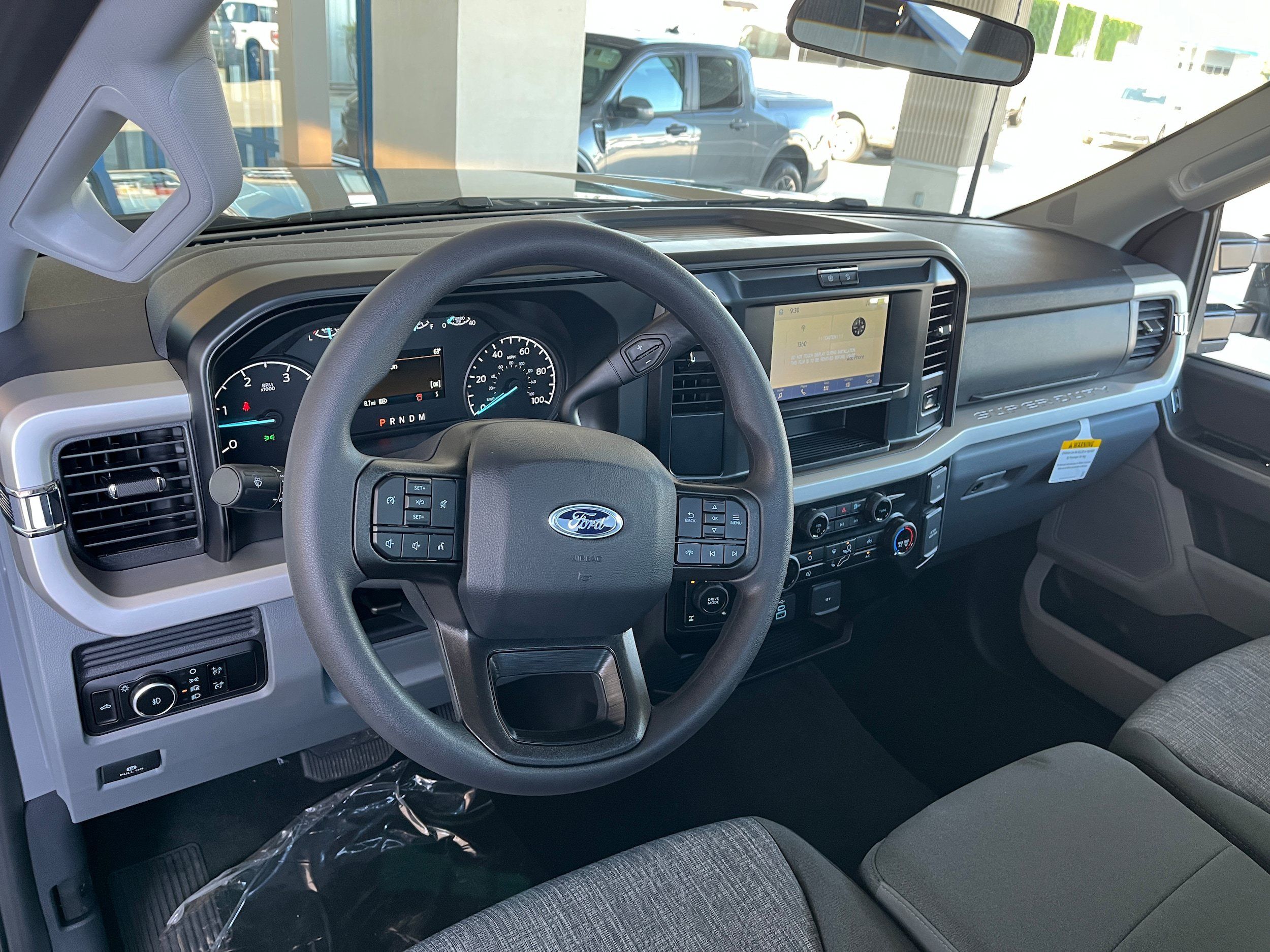 New 2026 Ford F250 XLT w/ FX4 Off-Road Package AWD/4WD image 9