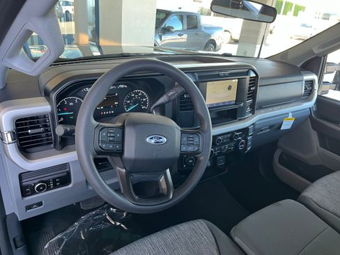 New 2026 Ford F250 XLT w/ FX4 Off-Road Package AWD/4WD image 9