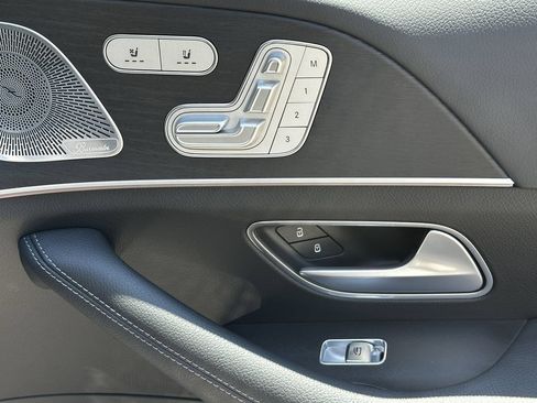 Certified 2025 Mercedes-Benz GLE 450 4MATIC image 17