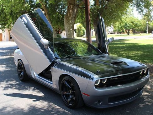 Used 2018 Dodge Challenger R/T w/ Quick Order Package 22P T/A RWD image 42