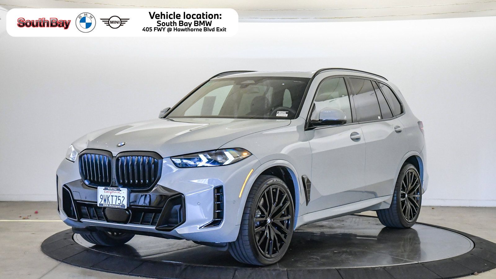 Used 2026 BMW X5 xDrive40i w/ M Sport Package AWD/4WD image 1