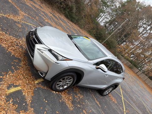Used 2015 Lexus NX 200t FWD image 11