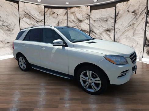 Used 2015 Mercedes-Benz ML 350 2WD w/ Premium 1 Package image 9