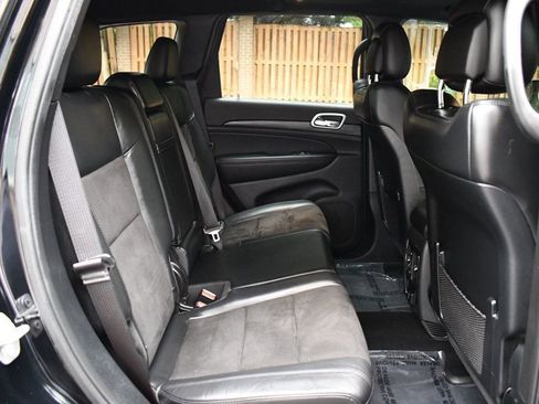 Used 2020 Jeep Grand Cherokee Altitude image 37