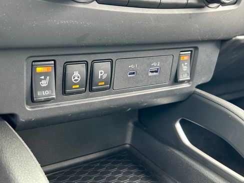 Certified 2024 Nissan Frontier SV w/ SV Convenience Package image 22