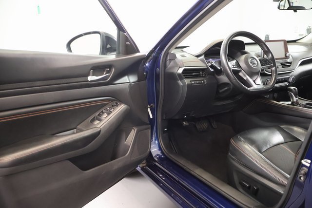 Used 2022 Nissan Altima 2.5 SR FWD image 8