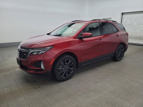 Used 2023 Chevrolet Equinox RS image 2