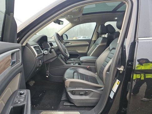 Used 2021 Volkswagen Atlas SEL Premium image 5