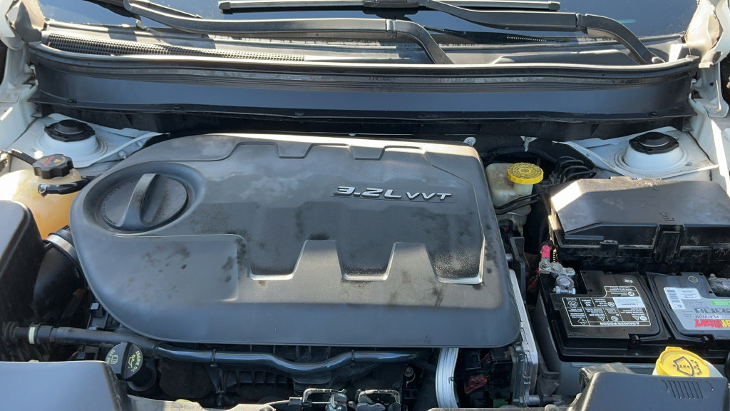 Used 2014 Jeep Cherokee Latitude AWD/4WD image 24