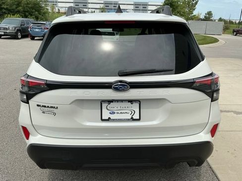 Used 2025 Subaru Forester Premium AWD/4WD image 4