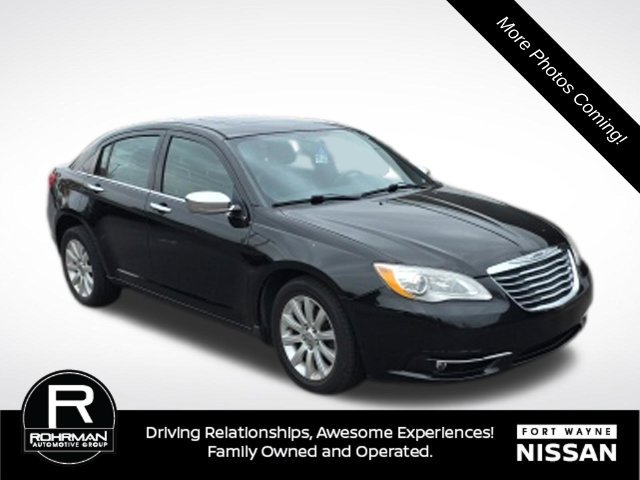 Used 2014 Chrysler 200 Limited w/ Sun/Sound Group FWD image 3