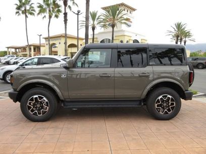New 2025 Ford Bronco Outer Banks