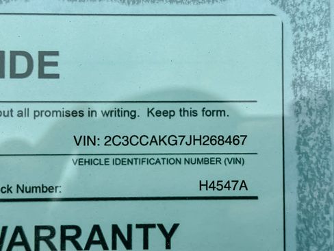 Used 2018 Chrysler 300 Limited image 37