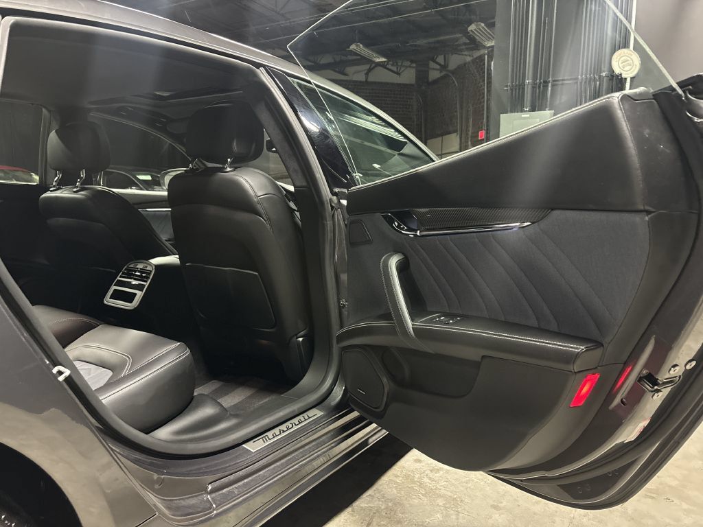 Used 2018 Maserati Quattroporte S GranLusso RWD image 56