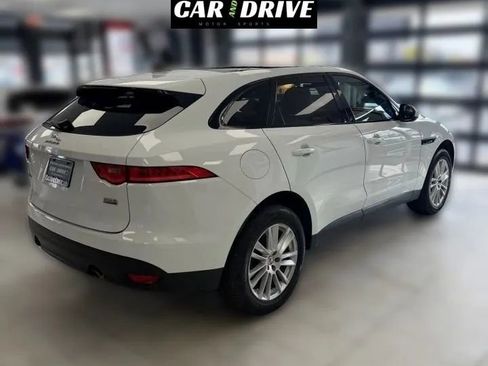 Used 2020 Jaguar F-PACE Prestige image 4