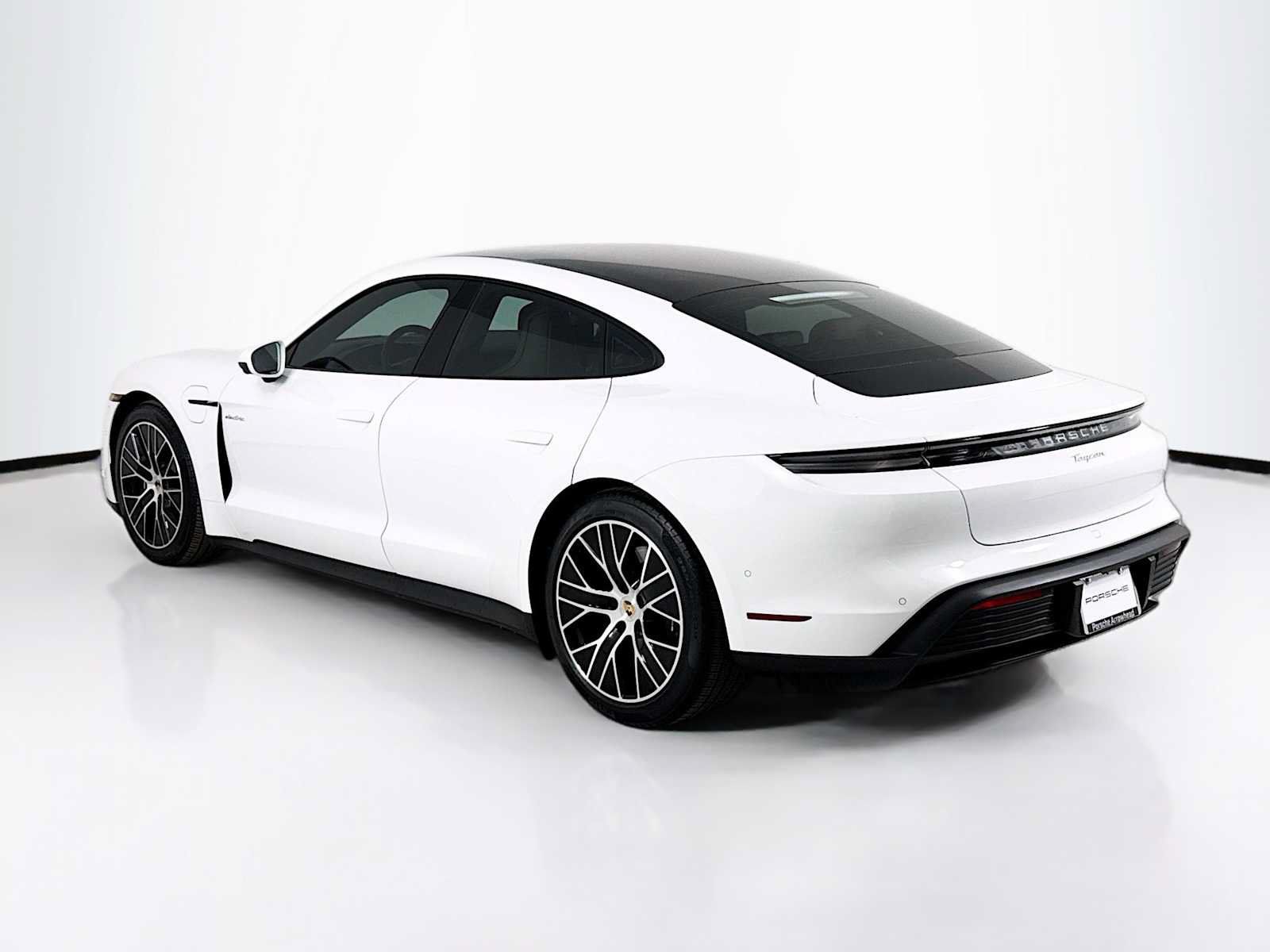 Used 2025 Porsche Taycan RWD image 3