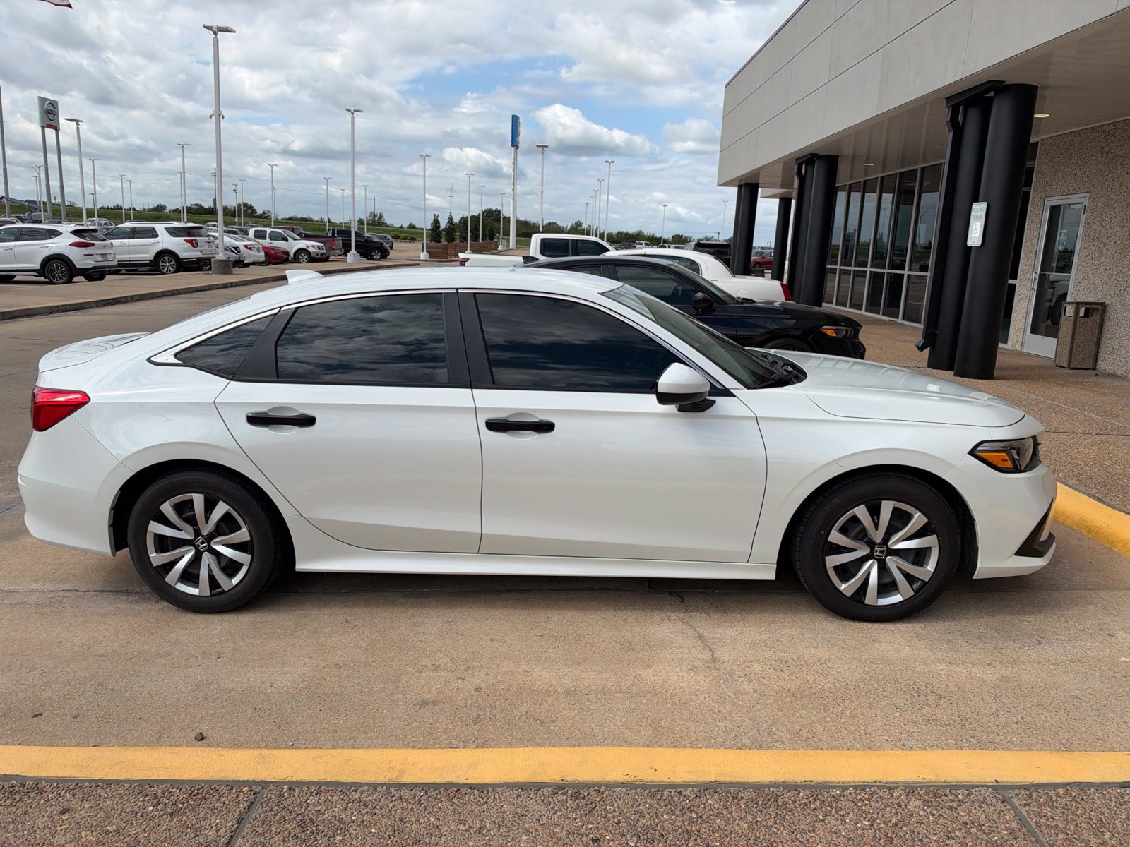 Used 2023 Honda Civic LX image 8