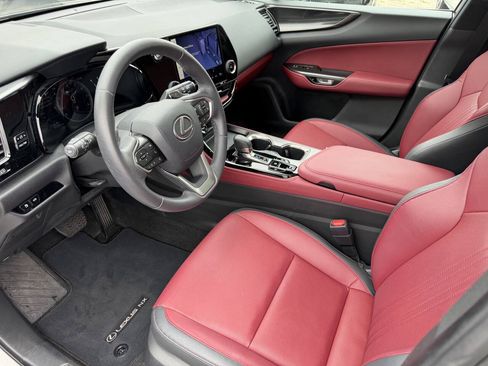 Used 2024 Lexus NX 250 FWD w/ Cold Area Package image 10