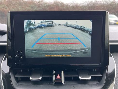 Used 2024 Toyota Corolla XLE image 15