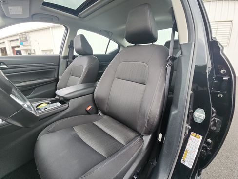 Used 2024 Nissan Altima 2.5 SV w/ SV Premium Package FWD image 22
