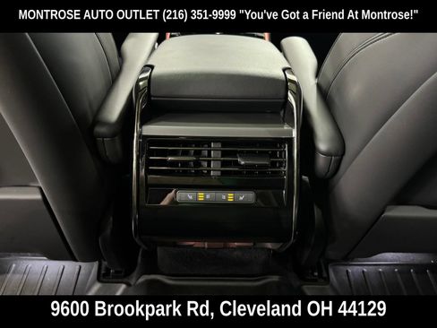 Used 2024 Land Rover Range Rover Sport SE AWD/4WD image 39
