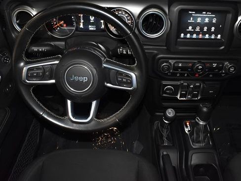 Used 2021 Jeep Wrangler Unlimited Sahara AWD/4WD image 12