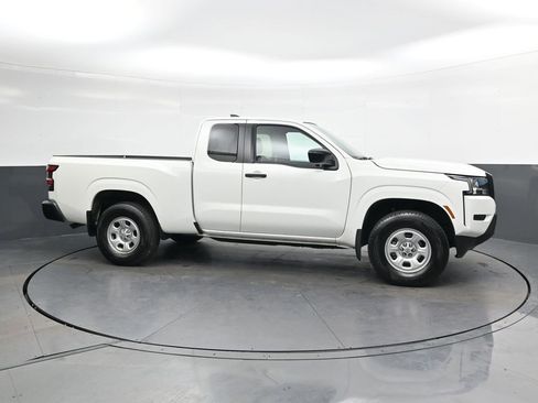 Certified 2024 Nissan Frontier S w/ Technology Package image 3