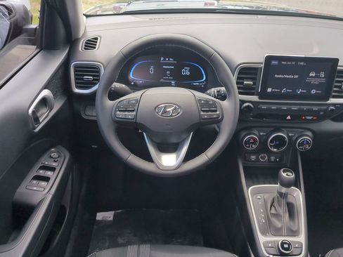 New 2026 Hyundai Venue SEL FWD image 18