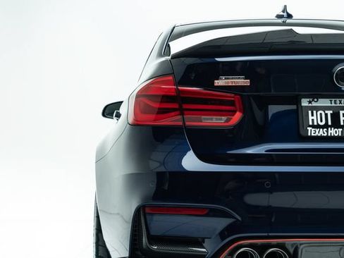 Used 2017 BMW M3 RWD image 18
