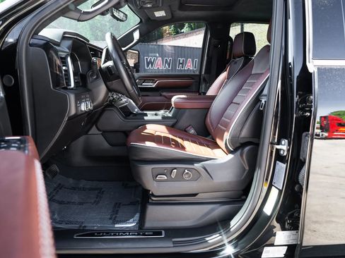 Used 2024 GMC Sierra 3500 Denali Ultimate AWD/4WD image 22