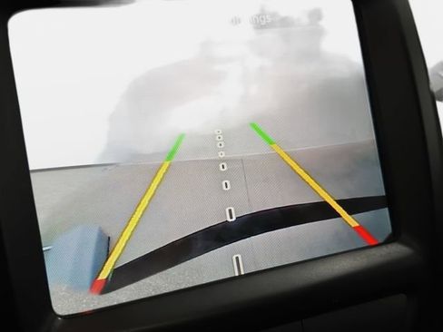 Used 2016 Jeep Cherokee Trailhawk w/ Comfort/Convenience Group image 23