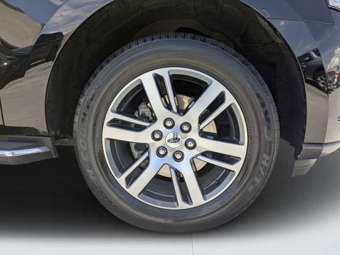 Used 2022 Ford Expedition XLT RWD image 10