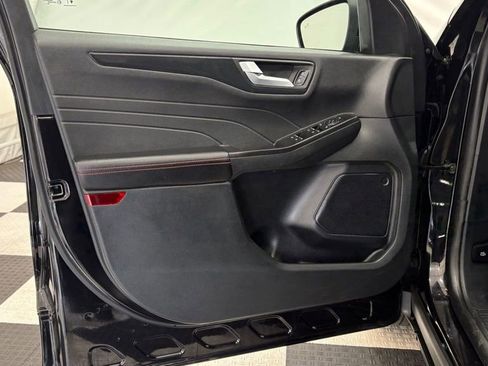 Used 2025 Ford Escape ST-Line Select image 14