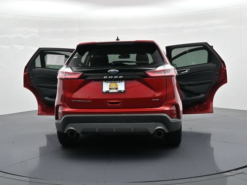 Used 2022 Ford Edge Titanium AWD/4WD image 25