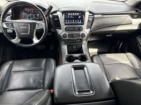 Used 2018 GMC Yukon XL SLT AWD/4WD image 25