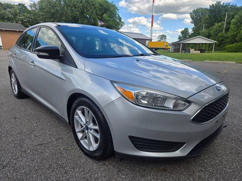 Used 2017 Ford Focus SE FWD image 13