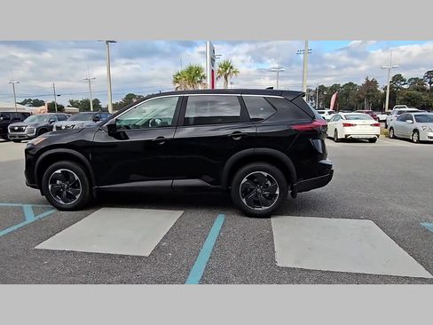 New 2026 Nissan Rogue SV image 27