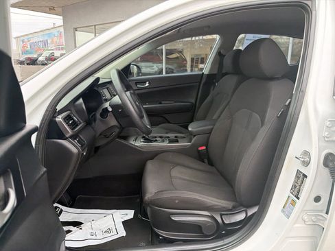 Used 2017 Kia Optima LX w/ Option Group 014 image 17