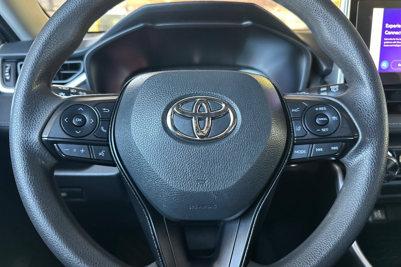 Used 2024 Toyota RAV4 XLE FWD image 25