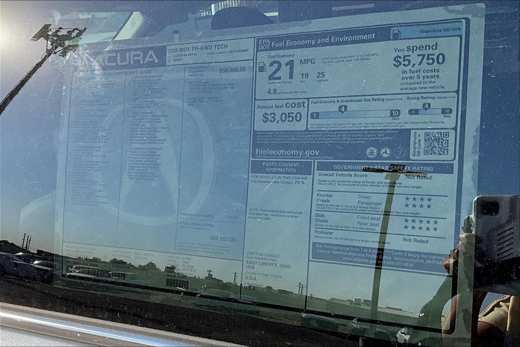 Used 2025 Acura MDX w/ Technology Package AWD/4WD image 23