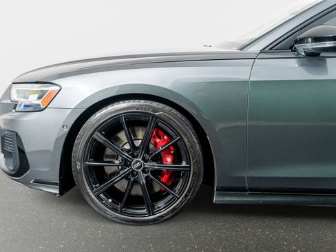 Used 2022 Audi S8 w/ S8 Executive Package image 22