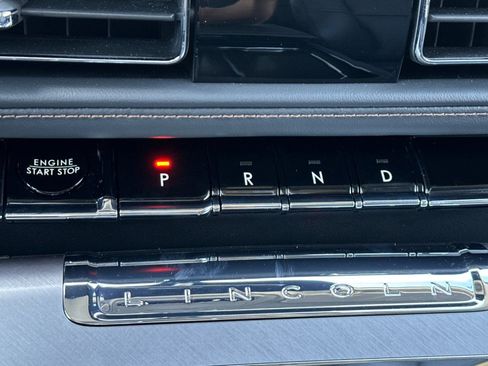 New 2025 Lincoln Aviator 2WD w/ Equipment Group 101A image 22