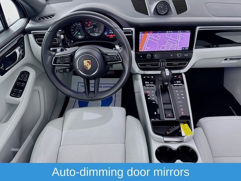 Used 2024 Porsche Macan Base image 29