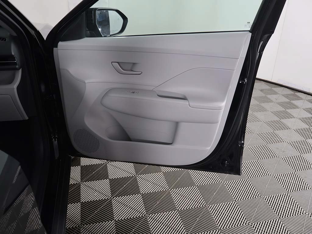 Used 2024 Hyundai Kona SEL w/ Convenience Package FWD image 23
