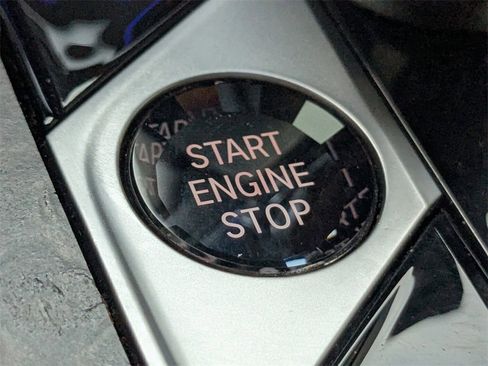 Used 2021 BMW X7 xDrive40i w/ M Sport Package image 51