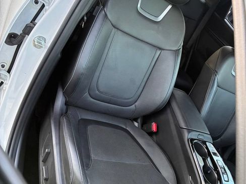 Used 2024 Hyundai Tucson Limited AWD/4WD image 19